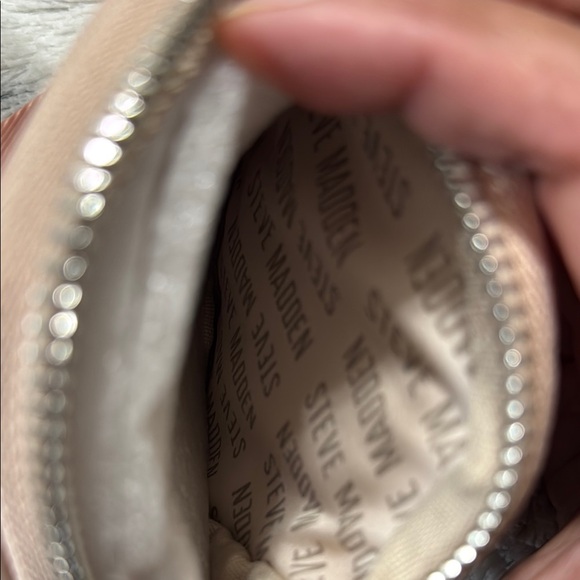 Steve Madden Pink Satchel Bag with Coin Pouch - Picture 4 of 4